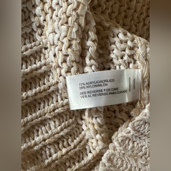 Carolyn Taylor Women’s Tan Long Sleeve Crew Neck Sweater size Medium - Picture 11 of 12